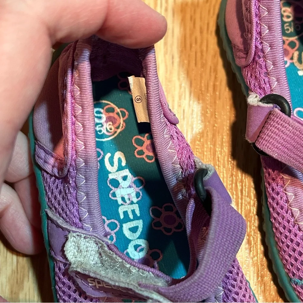 Speedo purple water shoes‎ toddler 5/6